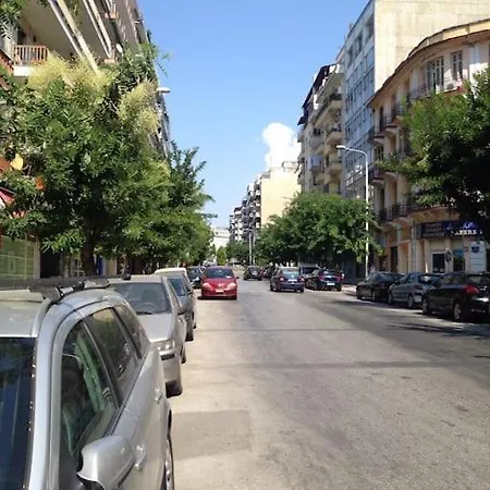 Central City ,thessaloniki,elegant,spacious Studio * Салоники